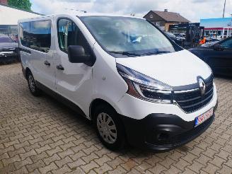 Renault Trafic L1H1 LIFE 8 PERSOONS AIRCO picture 2