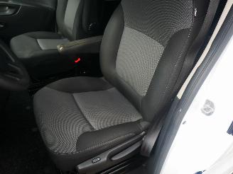 Renault Trafic L1H1 LIFE 8 PERSOONS AIRCO picture 8