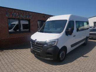 Schadeauto Renault Master 9 PERSOONS 2022/8