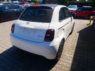 uszkodzony samochody osobowe Fiat 500E LA PRIMA BY BOCELLI 2023/9