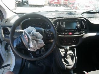 Fiat Doblo SX 5 PERSOONS picture 11