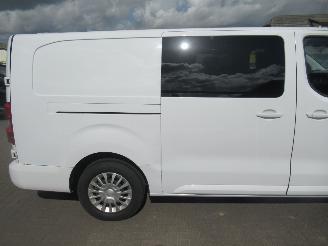 Toyota ProAce Verso 2.0D DubbelCab 2xSchuifdeur 6-Zits Airco Navi Camera StoelVerwarming CruiseControl....... picture 5