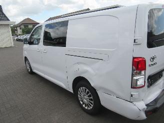 Toyota ProAce Verso 2.0D DubbelCab 2xSchuifdeur 6-Zits Airco Navi Camera StoelVerwarming CruiseControl....... picture 8