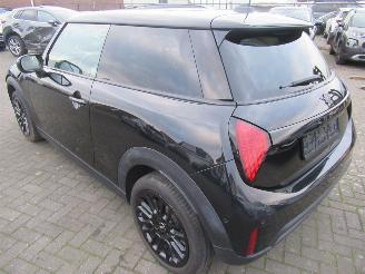 Voiture accidenté Mini Cooper Cooper C 1.5 Aut. 7.817km!! Climatronic HalfLeer Navi Camera Panorama-D Head-Up Stoel/Stuur-Verwarming... 2024/12