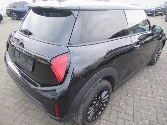 Mini Cooper Cooper C 1.5 Aut. 7.817km!! Climatronic HalfLeer Navi Camera Panorama-D Head-Up Stoel/Stuur-Verwarming... picture 4