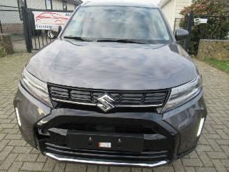 Voiture accidenté Suzuki Vitara 1.4 Aut Hybrid Climat Navi Camera StoelVerwarming..... 2025/10