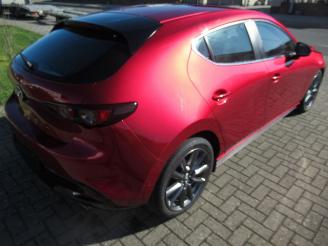 Mazda 3 2.0 Skyactiv-G AUT. MildHybrid  Climatronic Navi Camera Headup-Display StoelVerwarming picture 2