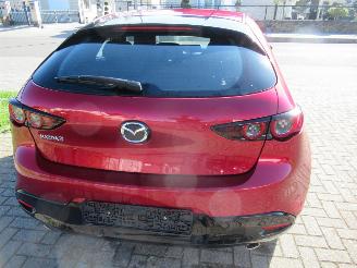 Auto incidentate Mazda 3 2.0 Skyactiv-G AUT. MildHybrid  Climatronic Navi Camera Headup-Display StoelVerwarming 2022/1
