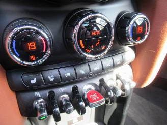 Mini Cooper 1.5 Aut.Climatronic Leer Navi Camera Panorama/Schuifdak Stoel-Verwarming... picture 16
