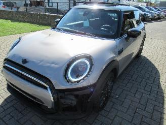 Mini Cooper 1.5 Aut.Climatronic Leer Navi Camera Panorama/Schuifdak Stoel-Verwarming... picture 5