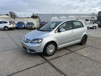 Schadeauto Volkswagen Golf plus 1.6 FSI 2007/1