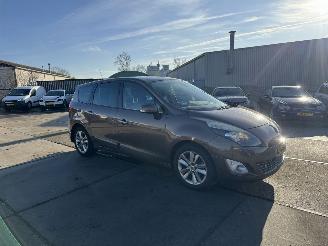 Renault Grand-scenic 2.0 Aut. Privilege picture 2