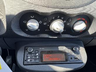 Renault Twingo 1.2 16 collection picture 9