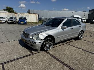 Avarii autoturisme Mercedes C-klasse 200 K Avantgarde 2000/8
