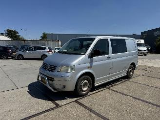 škoda dodávky Volkswagen Transporter 2.5 TDI Aut. DC 2005/10