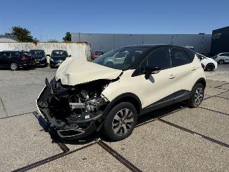 Unfallwagen Renault Captur 1.5 DCI  Xmod 2016/6