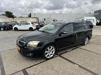 škoda osobní automobily Toyota Avensis 2.0 VVTi WAGON 2006/9