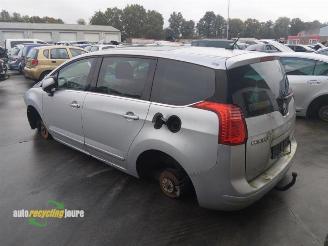 Peugeot 5008 5008 I (0A/0E), MPV, 2009 / 2017 1.6 THP 16V picture 10