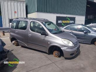 Uttjänta bilar auto Toyota Yaris-verso Yaris Verso (P2), MPV, 1999 / 2005 1.4 D-4D 2003/12