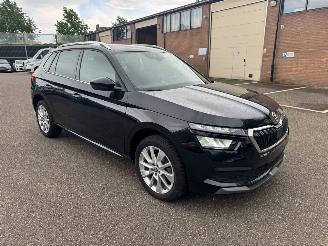Auto incidentate Skoda Kamiq Ambition PANO AUTOMAAT Keyless entry & GO Achteruitrijcamera trekhaak 2024/6
