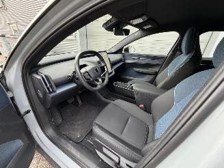 Volvo EX30 EX30 Single Motor Plus start en rijd picture 7