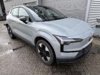 Volvo EX30 EX30 Single Motor Plus start en rijd picture 5