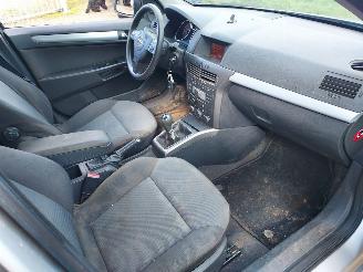 Opel Astra GERESERVEERD  1.6 + Apk picture 7