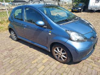 škoda osobní automobily Toyota Aygo 5 deurs 2009/2