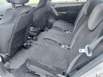 Citroën C4-picasso 1.8iAmbiance 7 persoons + Apk picture 7