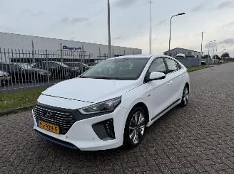skadebil auto Hyundai Ioniq 1.6 Hybrid 2016/9