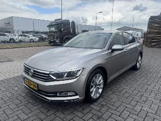 škoda osobní automobily Volkswagen Passat 1.4 TSI Highline 2014/12