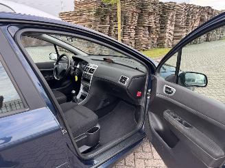 Peugeot 308 SW 1.6 HDi 80Kw AIRCO picture 17