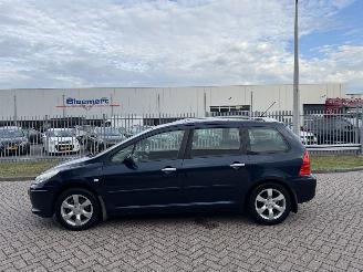Peugeot 308 SW 1.6 HDi 80Kw AIRCO picture 2