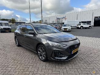 Schadeauto Ford Focus 1.0 EcoBoost Hybrid ST Line 2024/6