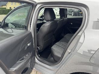 Peugeot 208 1.2 PureTech 74Kw Clima - Navi picture 17