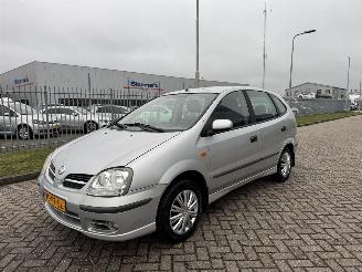 Schadeauto Nissan Almera-tino 1.8 AIRCO - NAVI 2004/12