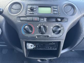 Toyota Yaris 1.3 VVT-i  AIRCO picture 18