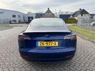 Tesla Model 3  picture 8