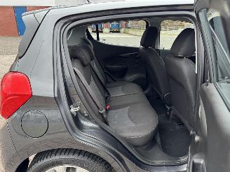 Opel Karl 1.0 eco FLEX 120 Jaar Edition picture 15