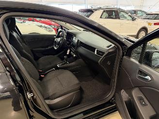 Renault Clio 1.6 E-Tech Hybrid 145 Equilibre picture 22