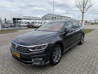 Damaged car Volkswagen Passat 1.5 TSI R-Line 2019/6