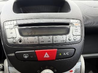 Toyota Aygo 1.0 50Kw AIRCO picture 21