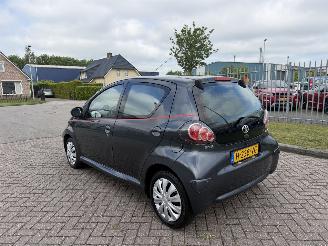 Toyota Aygo 1.0 50Kw AIRCO picture 3