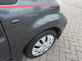 Toyota Aygo 1.0 50Kw AIRCO picture 10