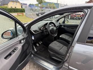 Peugeot 207 1.6 VTi Sportium AIRCO picture 9