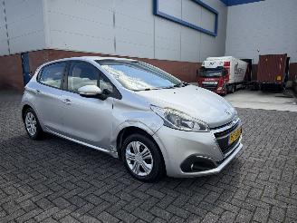 Peugeot 208 1.2 60kw Euro6 - Airco - Navi picture 4