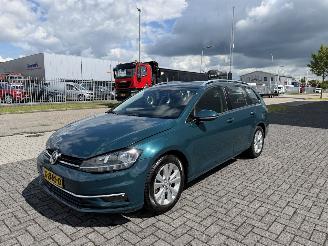 uszkodzony samochody osobowe Volkswagen Golf 1.0 TSI 81kw Clima - Navi - Euro6 2018/3
