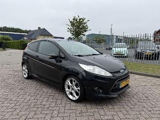 Damaged car Ford Fiesta 1.6 Sport 2009/2