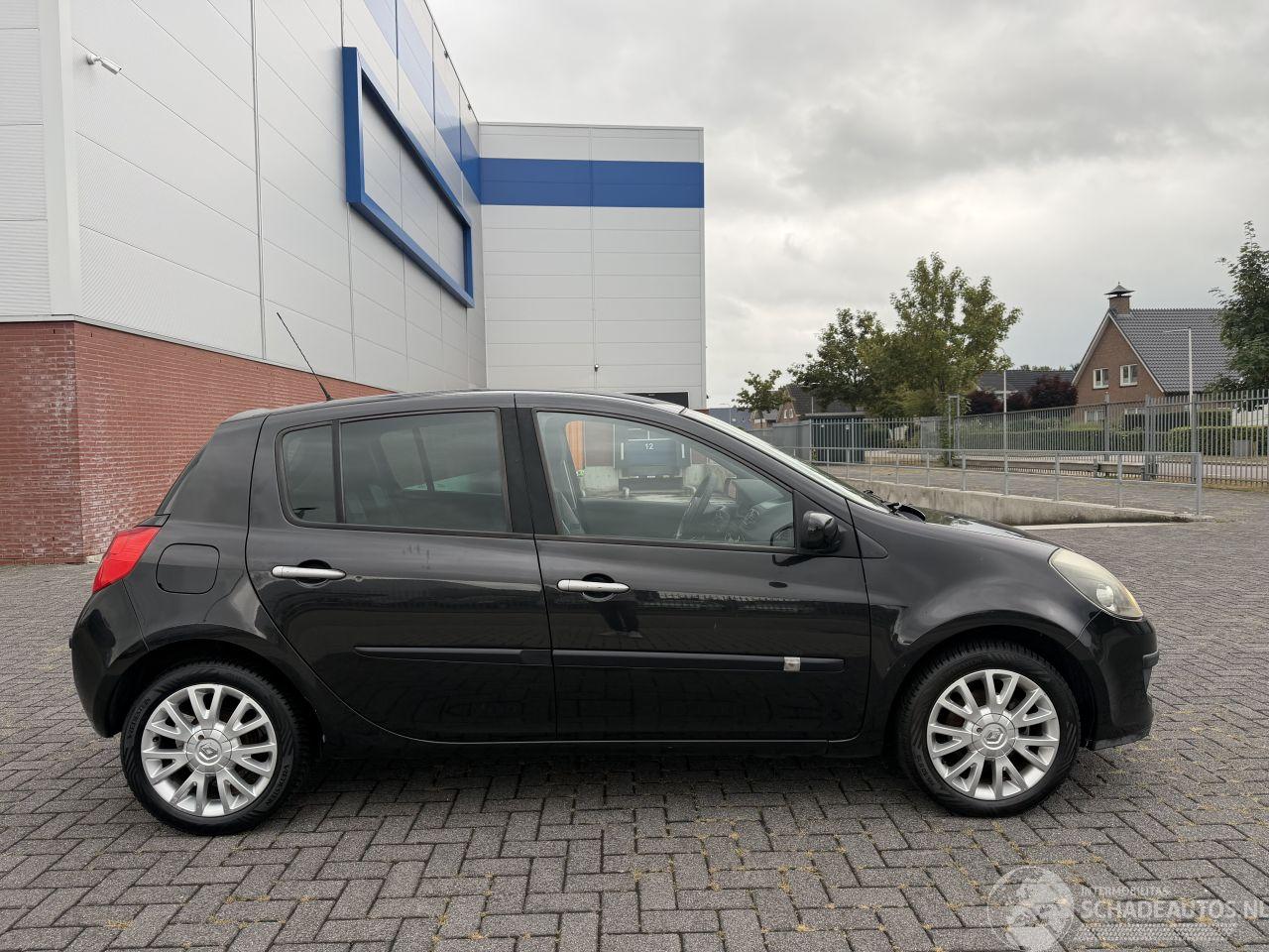 Renault Clio 1.2 TCE 74kw CLIMA