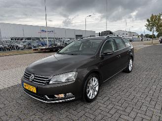 uszkodzony samochody osobowe Volkswagen Passat 1.6 TDI 77kw Highline Navi Clima 2014/4